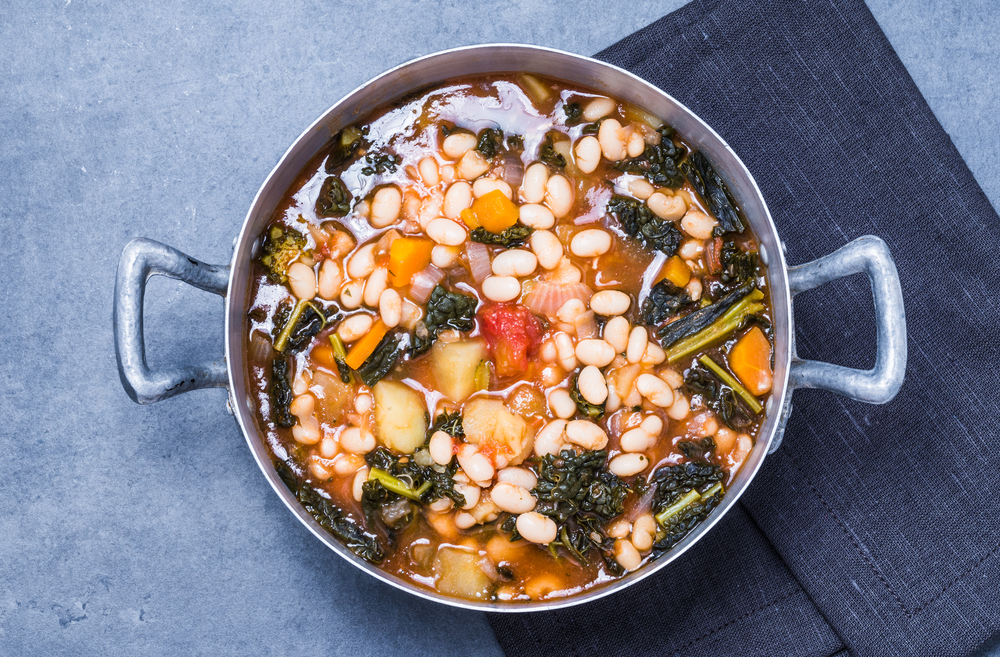 Cannelloni beans, barley and kale stew