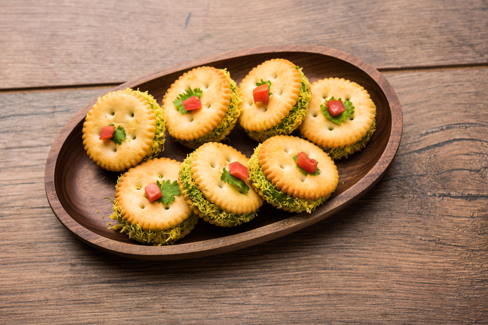 Cheese and Chutney Biscuit Chaat