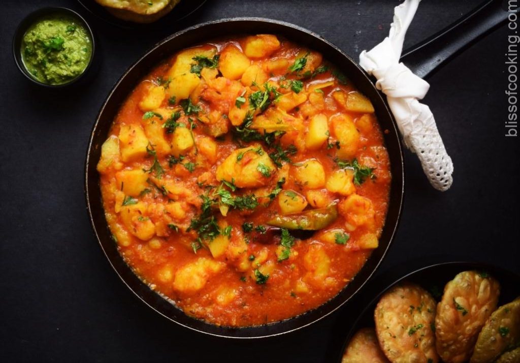 5. One Pot Aloo Tamatar Gravy